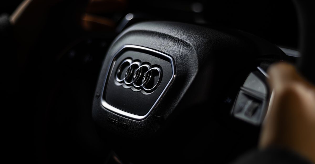 Audi car key fob — A1 Summit Locksmith