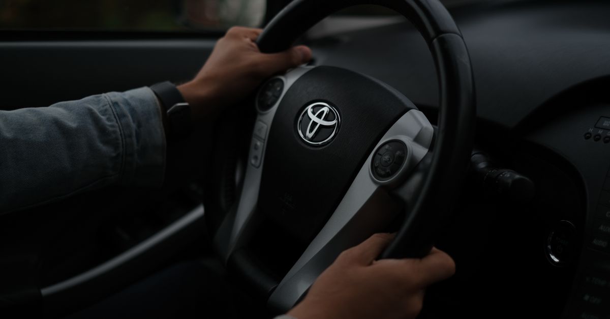 Toyota car key fob — A1 Summit Locksmith