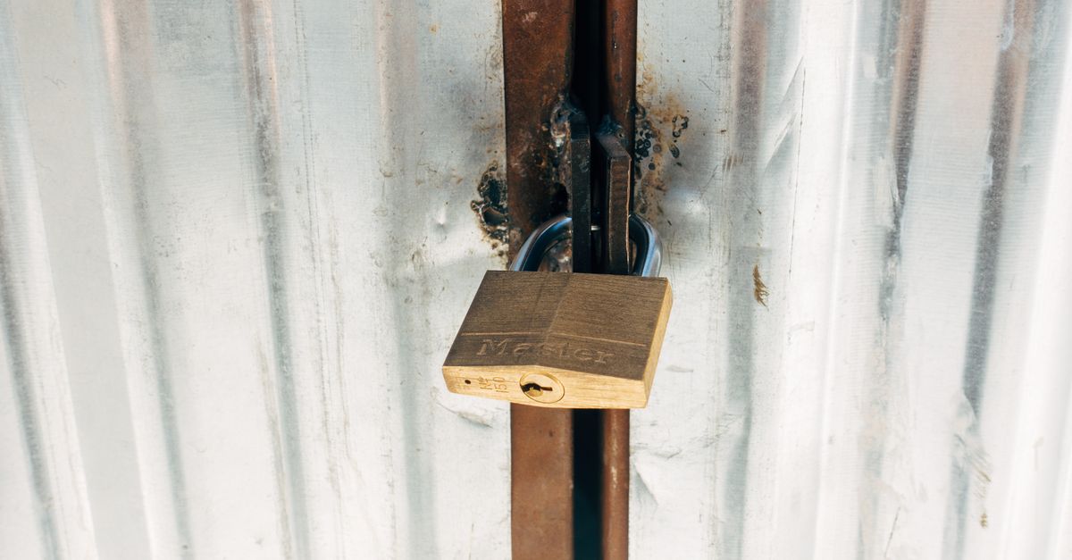 Do Locksmiths Charge by the Hour or a Flat Fee? — A1 Summit Locksmith