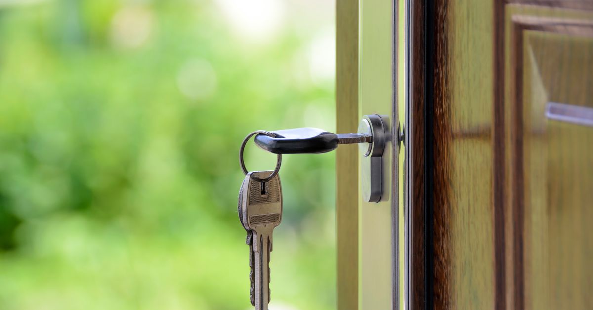 Just Moved to Summit? A Rekey and Lock-Change Checklist — A1 Summit Locksmith